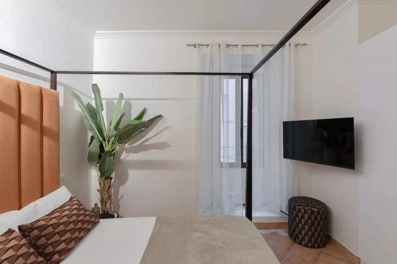A World Aparts - 21 T. Argentina Rome Apartment