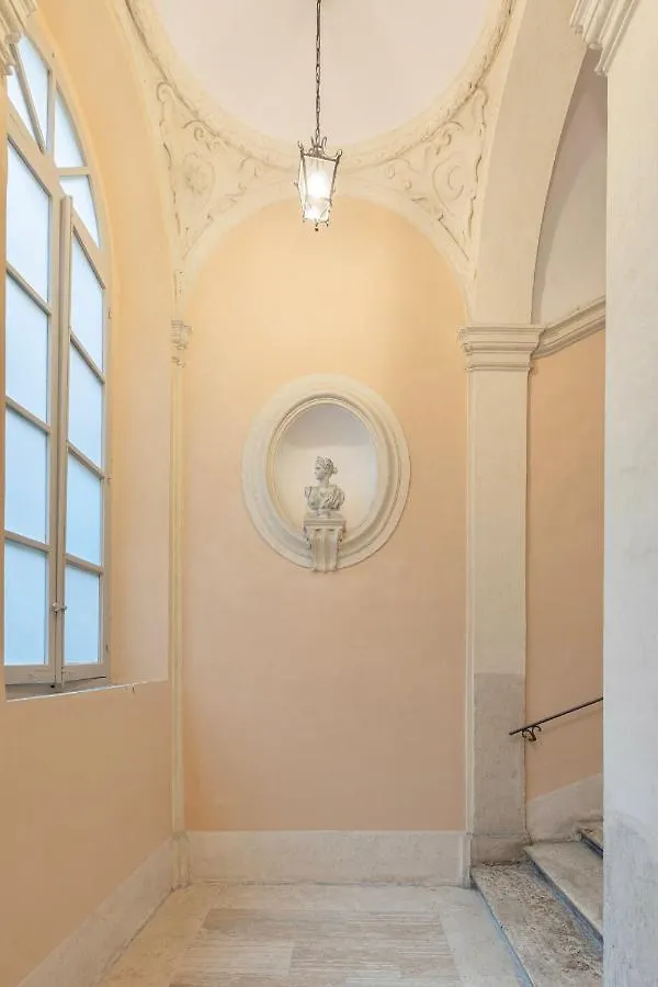 A World Aparts - 21 T. Argentina Rome Apartment